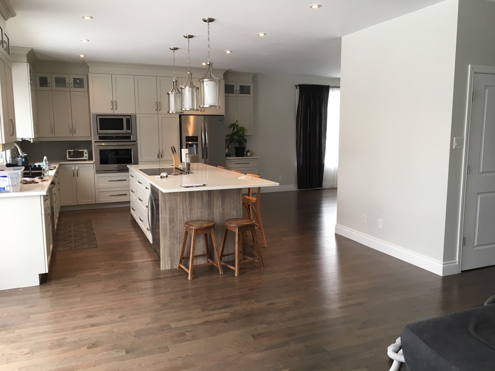 BEFORE - Home Staging - Green Circle