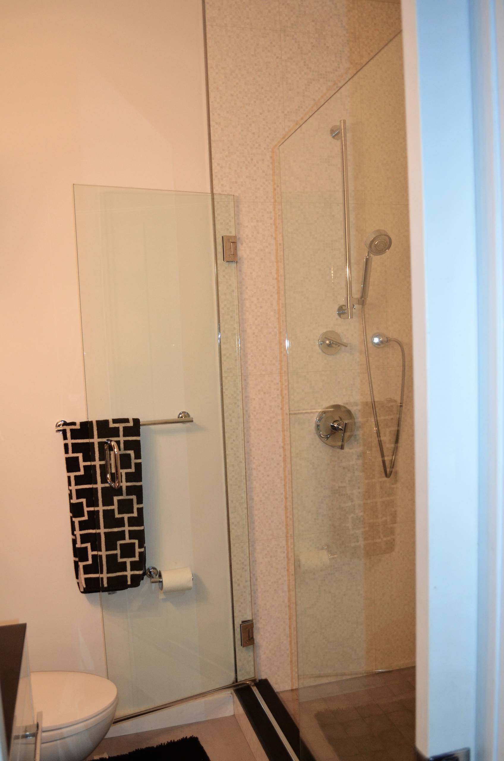 A Few More Beautiful Bathroom Remodels