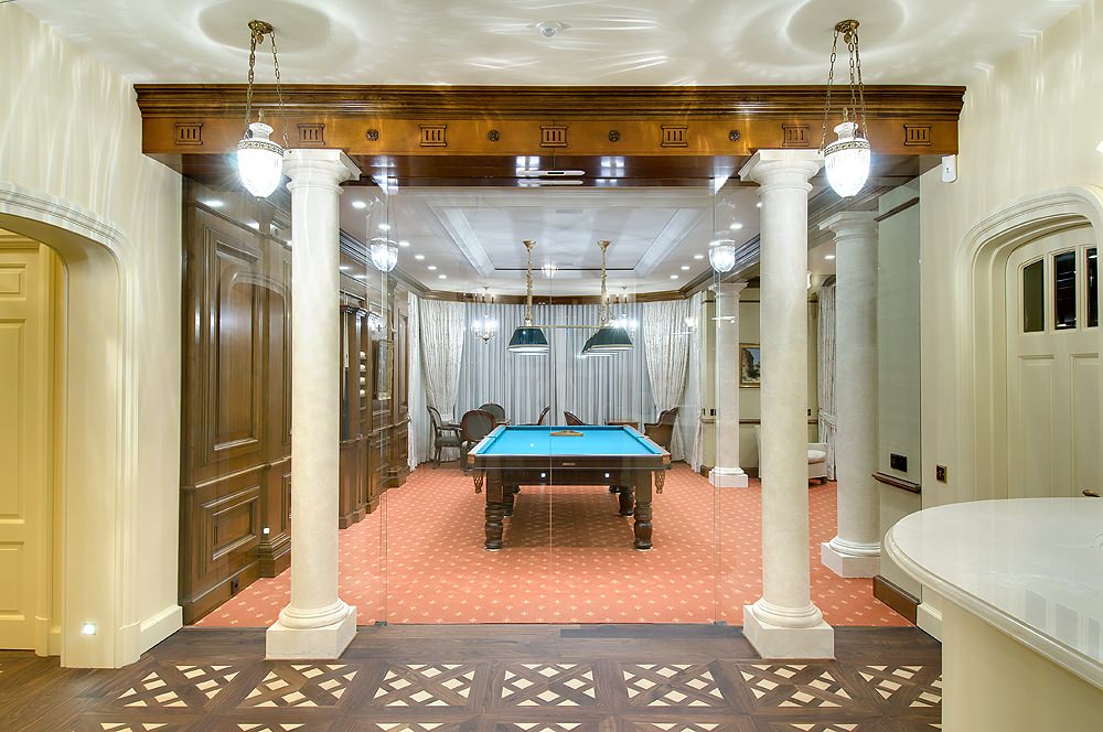 Реконструкция частной виллы в Германии интерьер бильярдной
