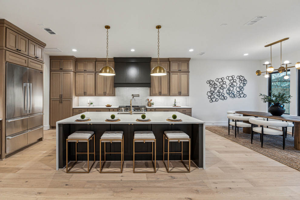 Inspiration for a transitional kitchen remodel in Houston