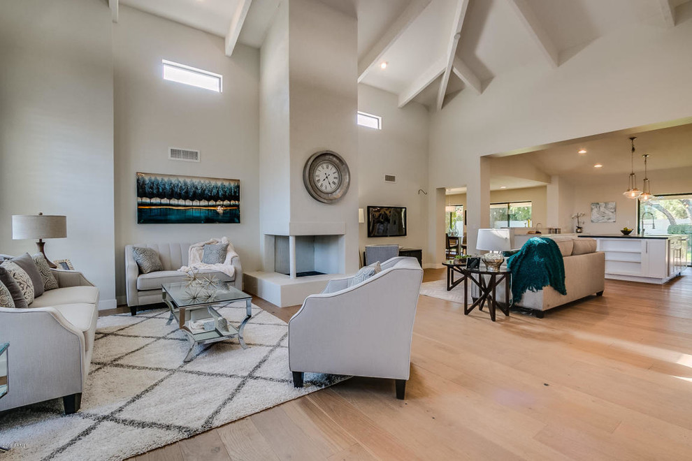 Inspiration for a transitional home design remodel in Phoenix