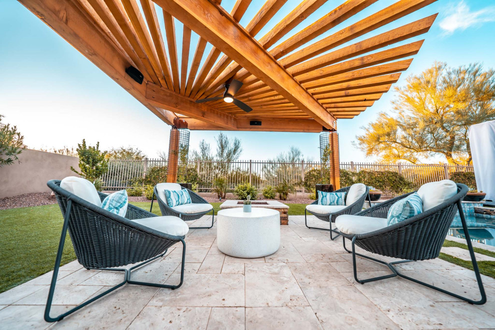 Inspiration for a rustic patio remodel in Phoenix
