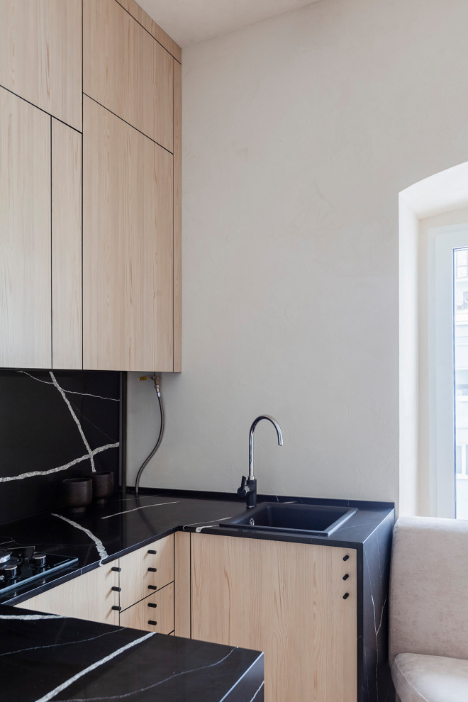 Добрая квартира - интерьер 49м² в доме XIX века