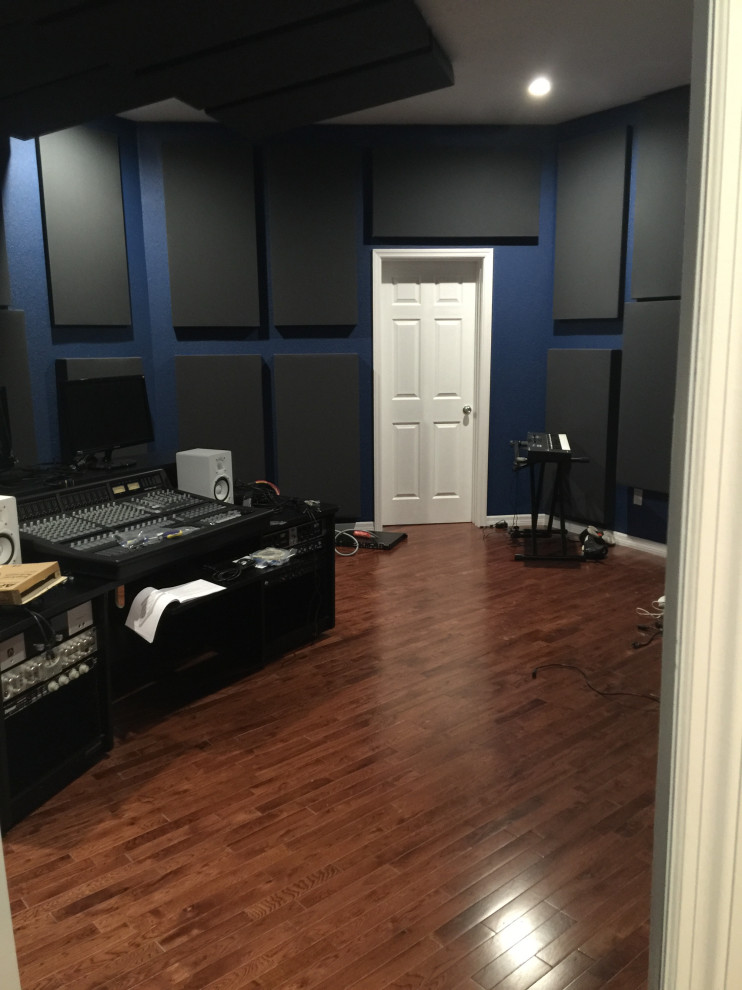 Specialty Rooms and Outdoor Living