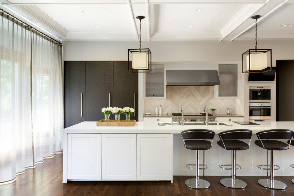 Inspiration for a transitional kitchen remodel in Minneapolis