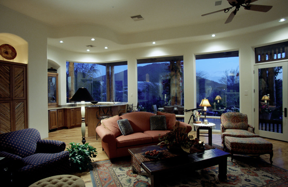 Home design - rustic home design idea in Phoenix