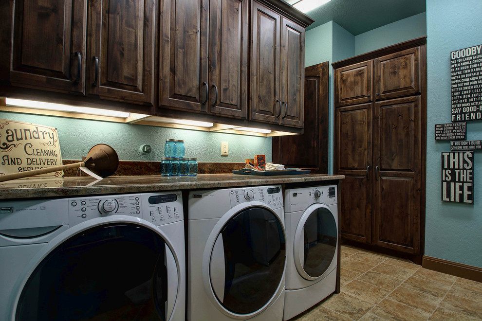 Inspiration for a traditional laundry room in Austin.