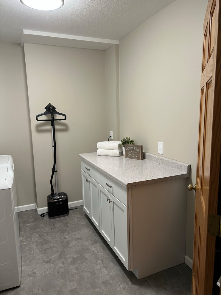 Woodland Ponds Laundry Room