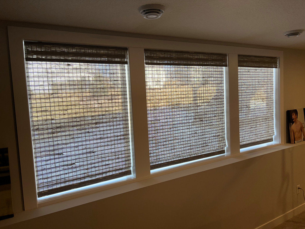 Woven Woods, Light Filtering, Self Valance Roman Shades