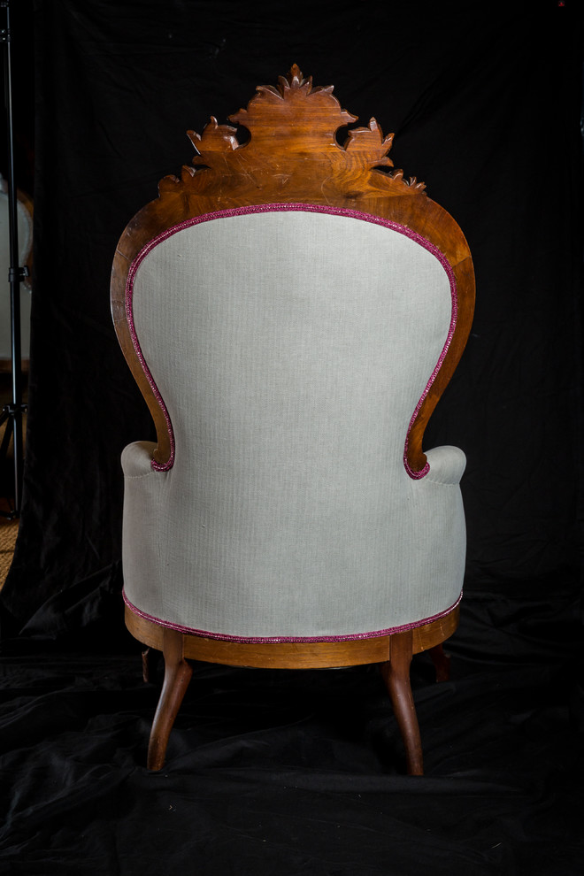 Design Furniture RESTYLING DI UNA POLTRONA LUIGI XVI