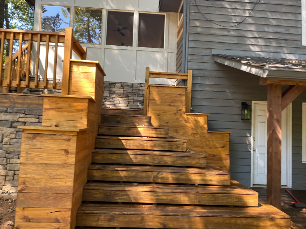 Home design - rustic home design idea in Atlanta