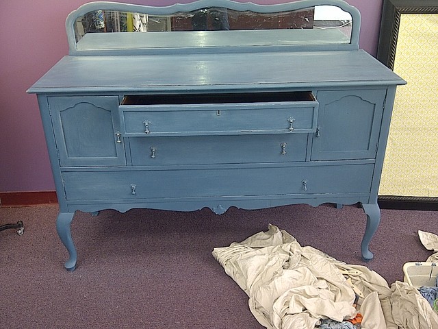Annie Sloan Chalk Paint furniture pieces