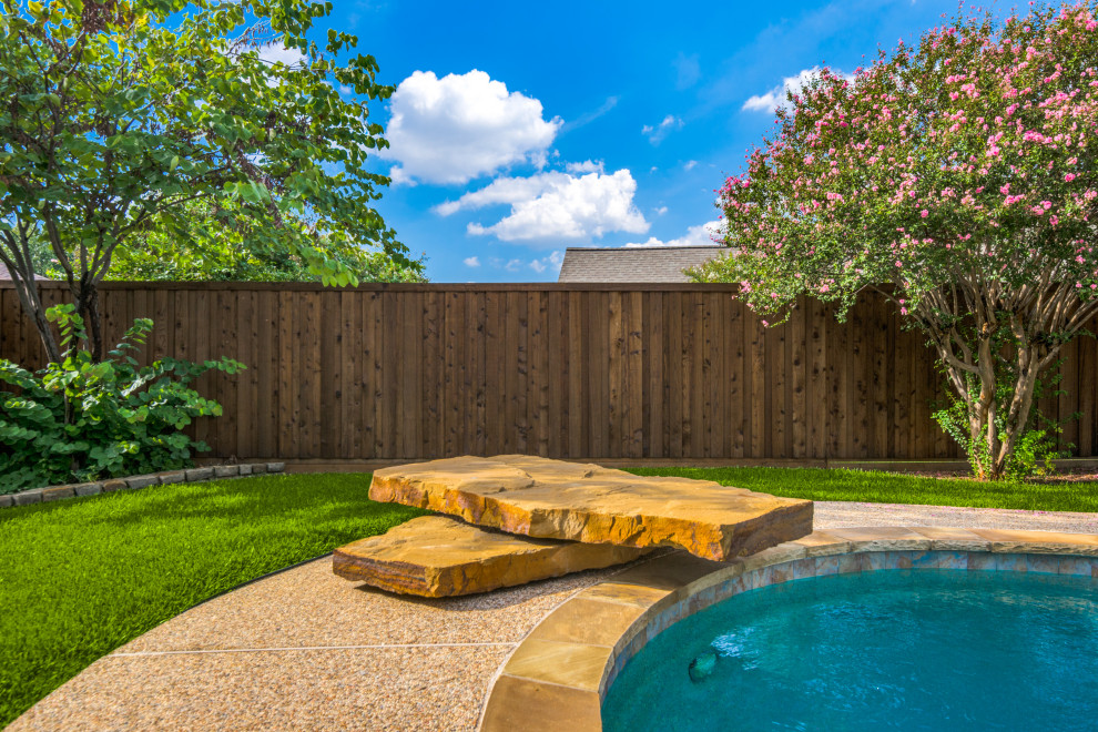 Inspiration for a transitional pool remodel in Dallas