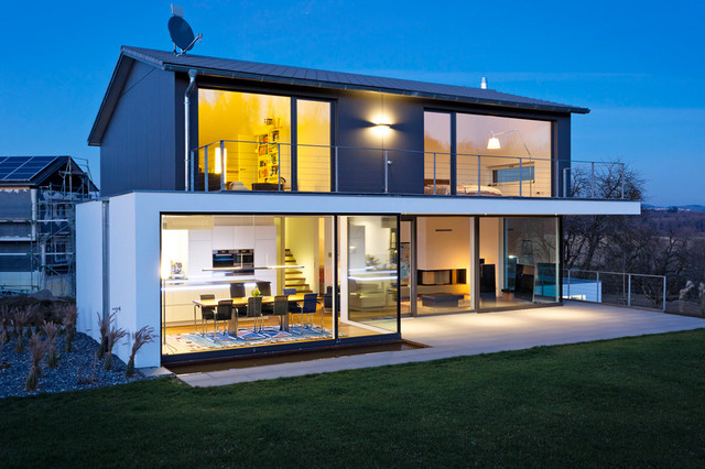 Haus B. - bei D&auml;mmerung contemporary-fasad