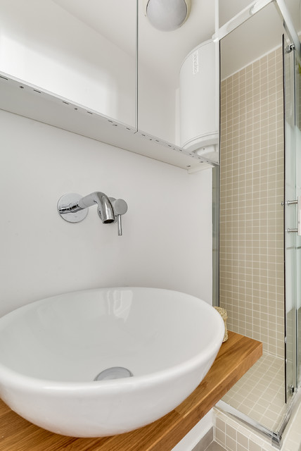 Studio Paris contemporary-bathroom