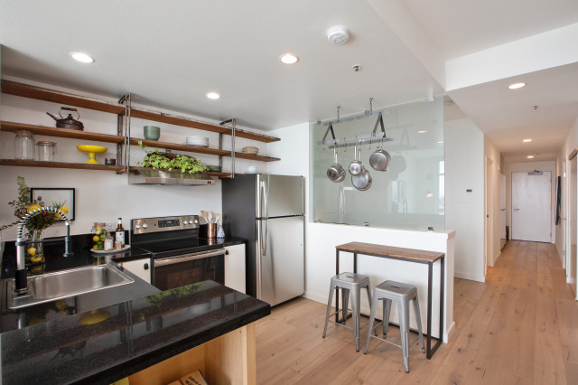 Lakeside // Kitchen modern-kitchen