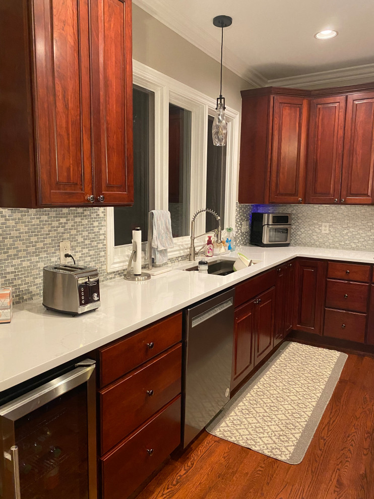 Kitchen layout/ fridge placement