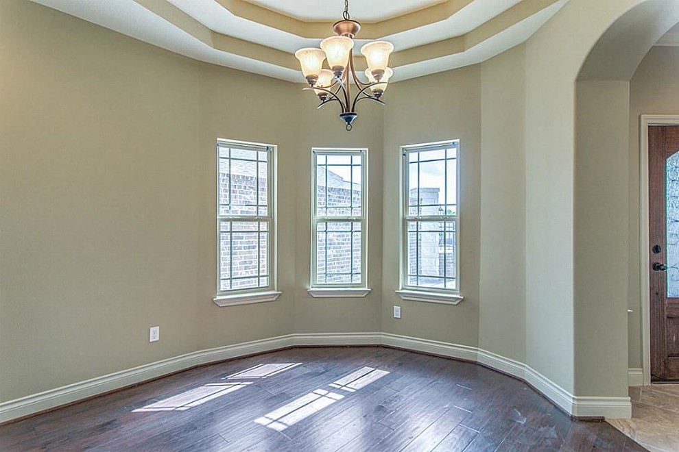 11x11 room, what size table?