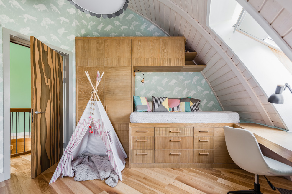 This is an example of a contemporary kids' room in Moscow.
