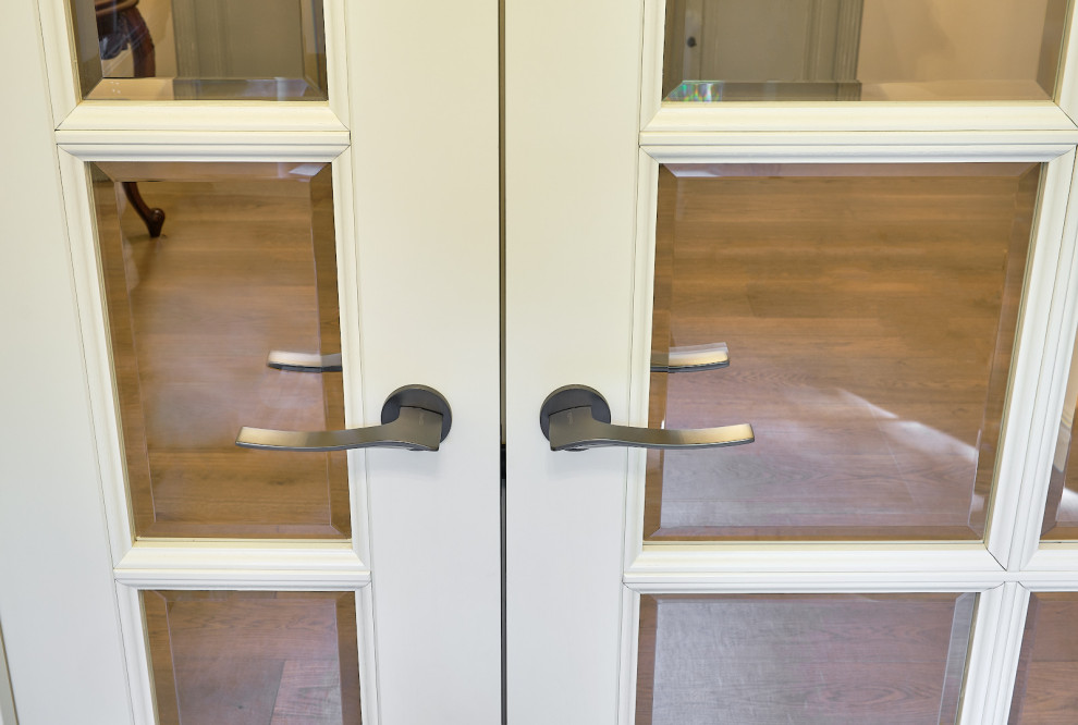 Кантри Ral 1013 в интерьере дома