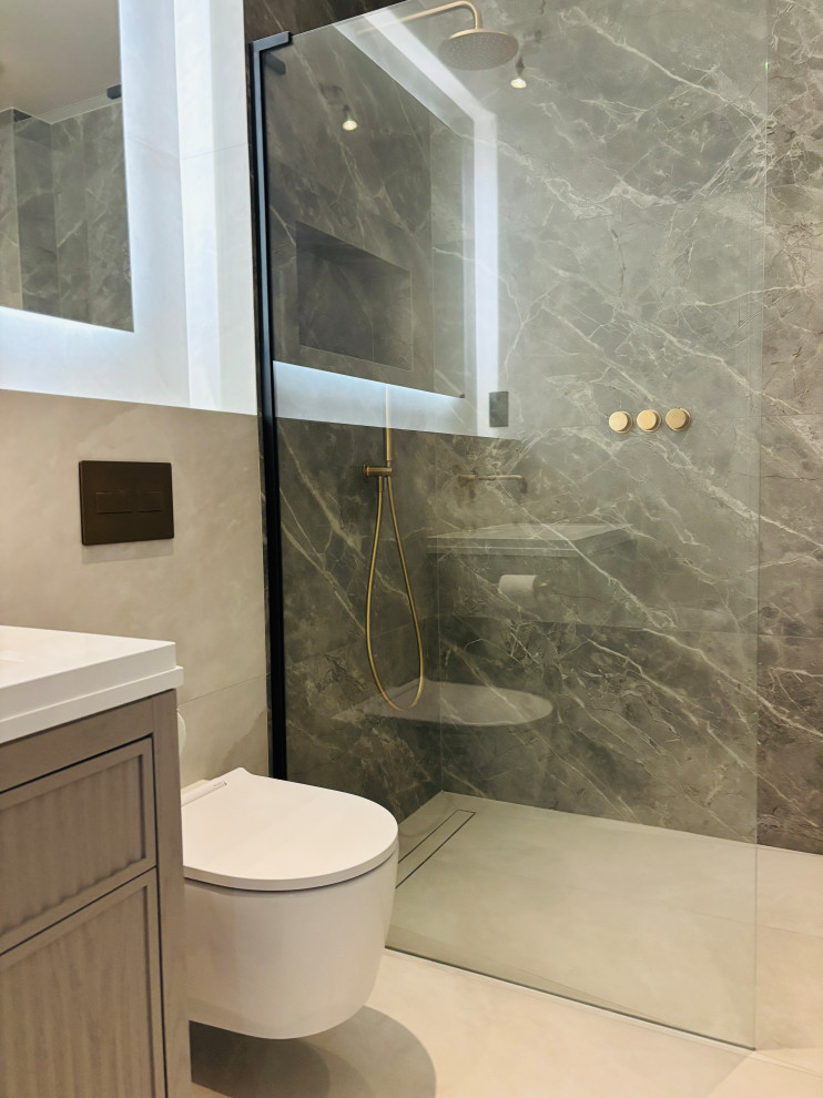 Shower room, NW3