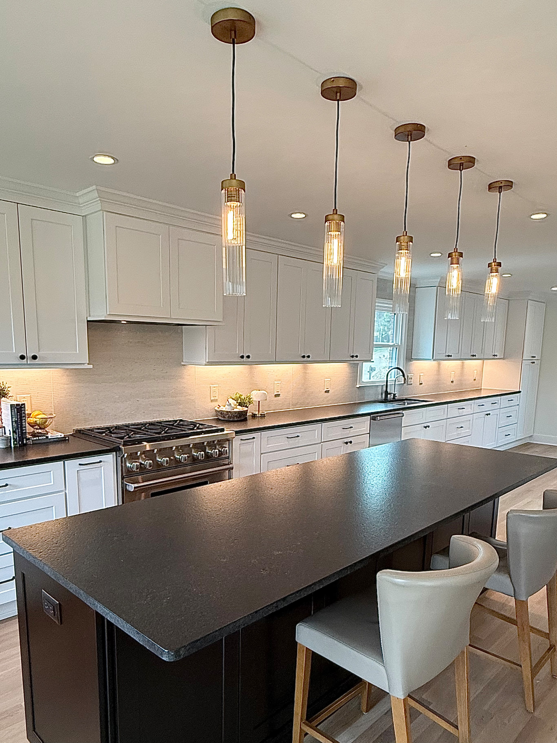 Franklin Complete Kitchen and LR Reno