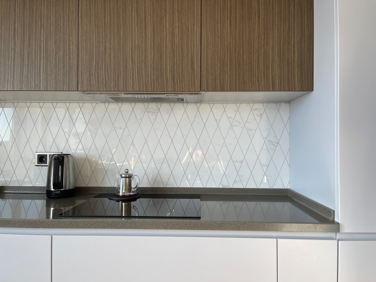 На седьмом этаже за семь часов счастья...