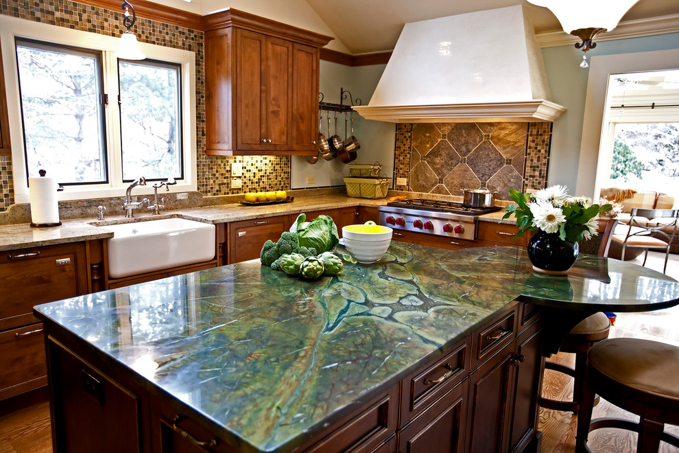 Modern kitchen in New York with quartzite benchtops and with island.