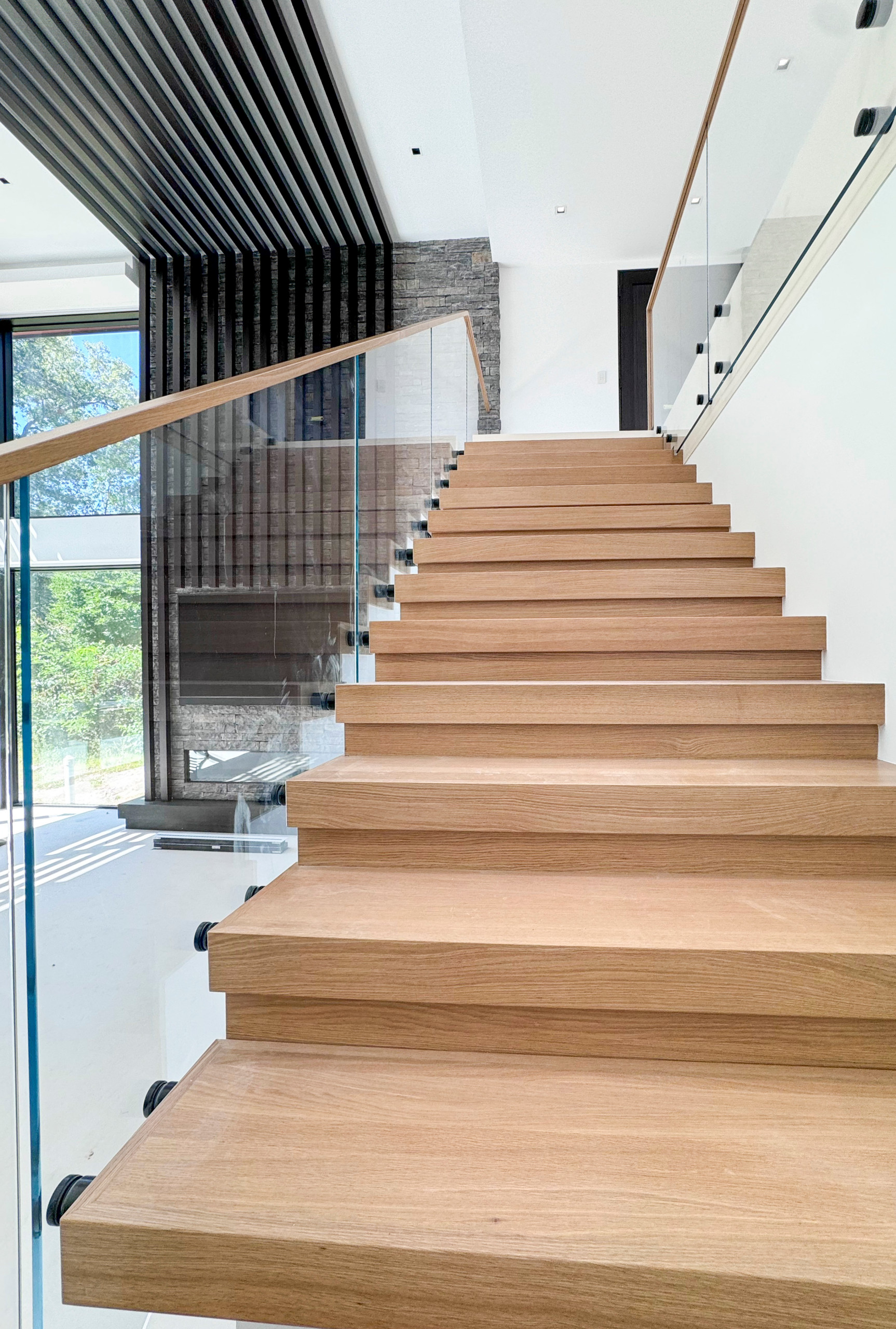 126_Visually Open and Light Contemporary Staircase, Mclean, VA 22102