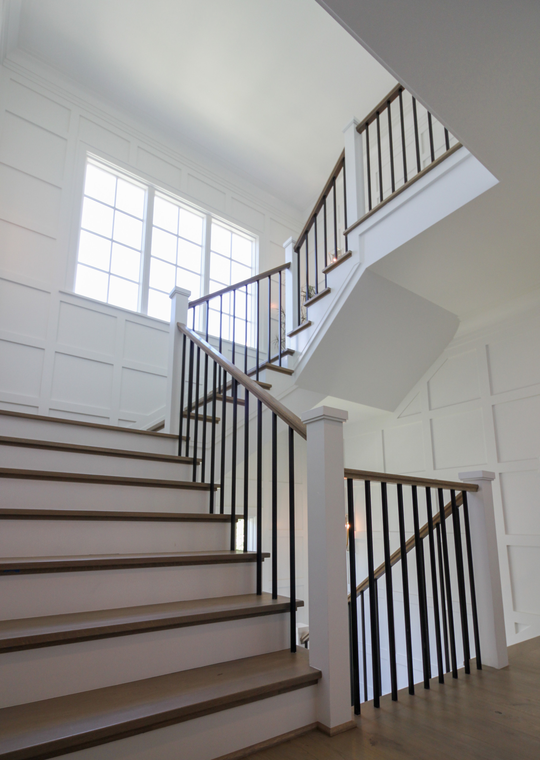 87_Welcoming and Functional Contemporary U-shaped Staircase, Arlington, VA 22207