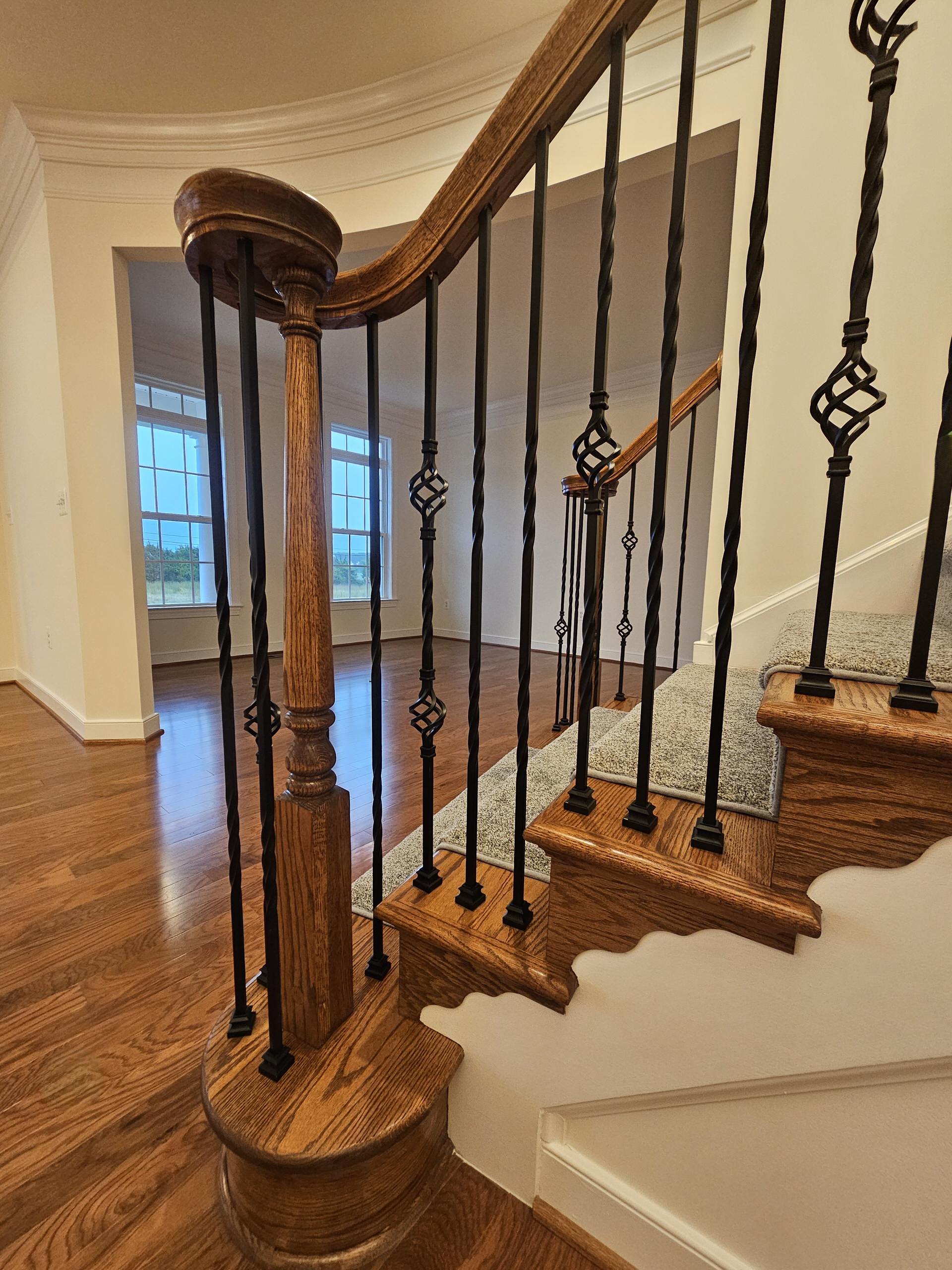128_Grand Entryway Elliptical Staircase, Nokesville, VA 20181