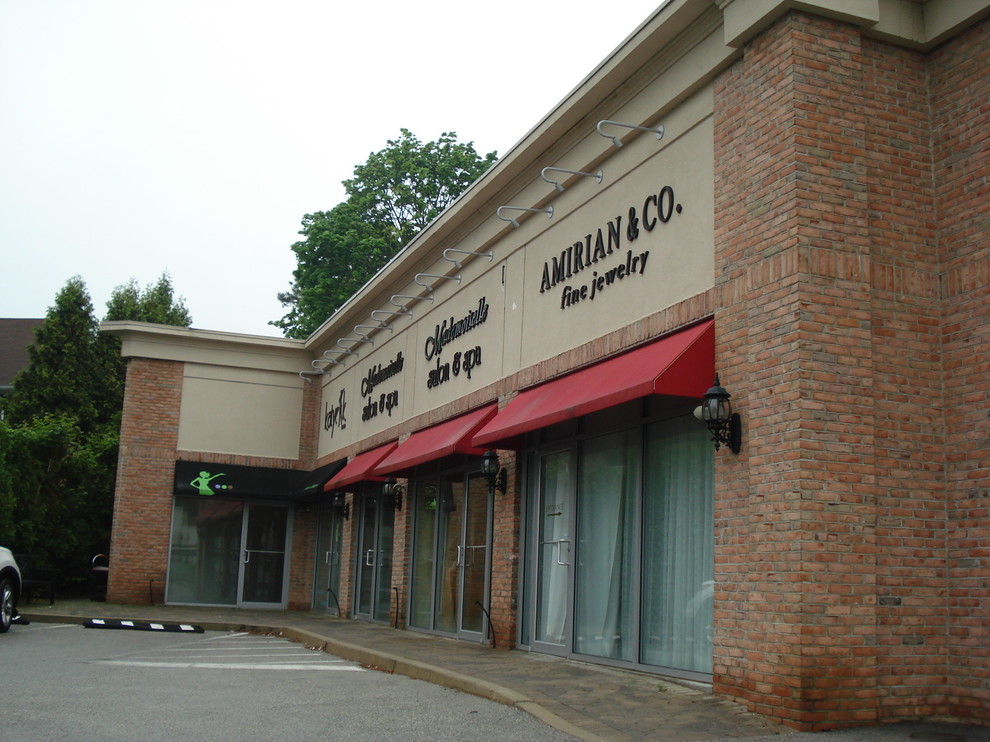 Lancaster Ave