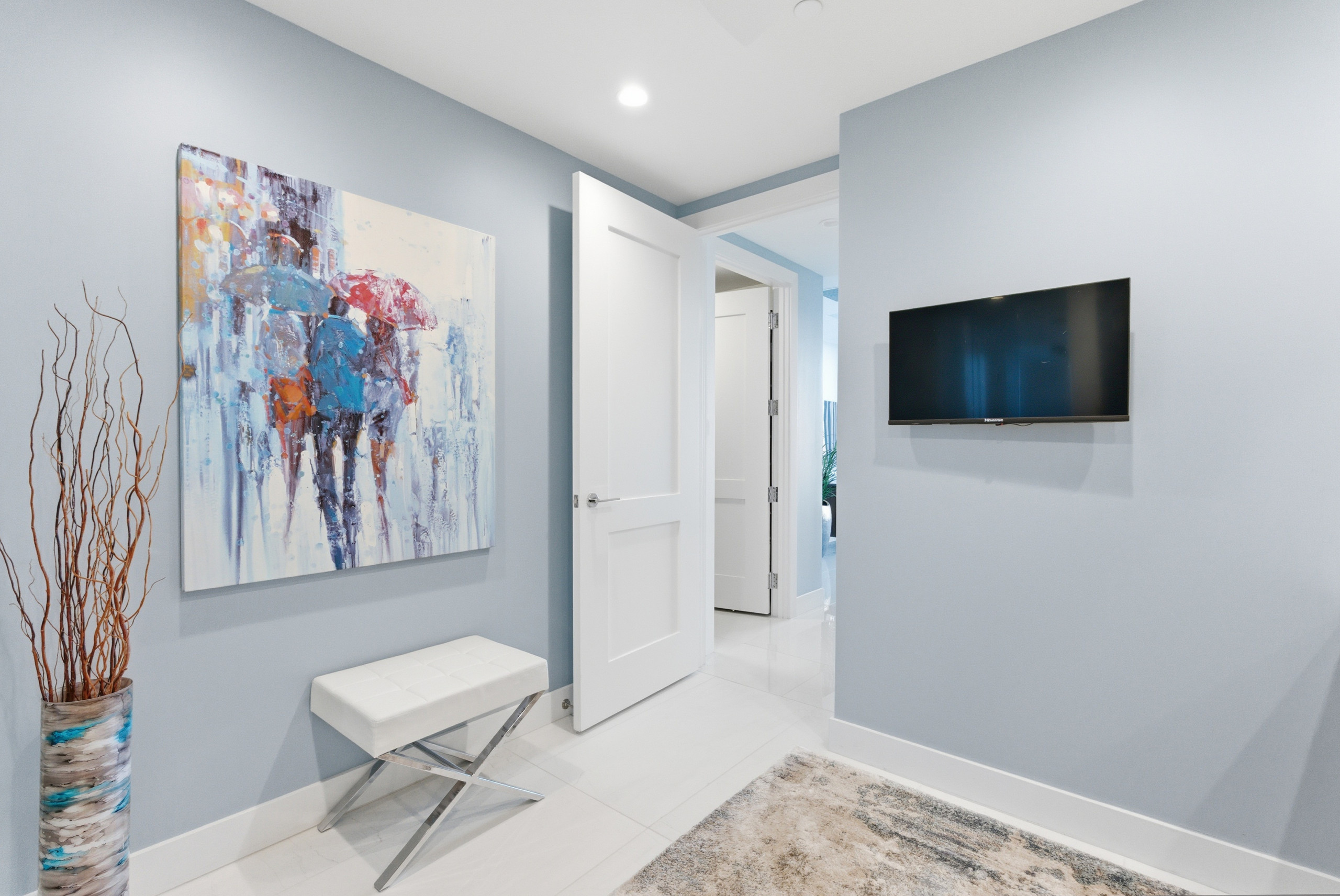 We Love Travel and Art