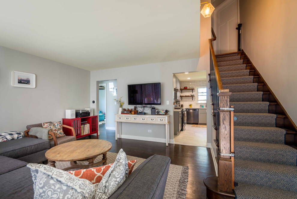 Modernization of Midcentury Childhood Home
