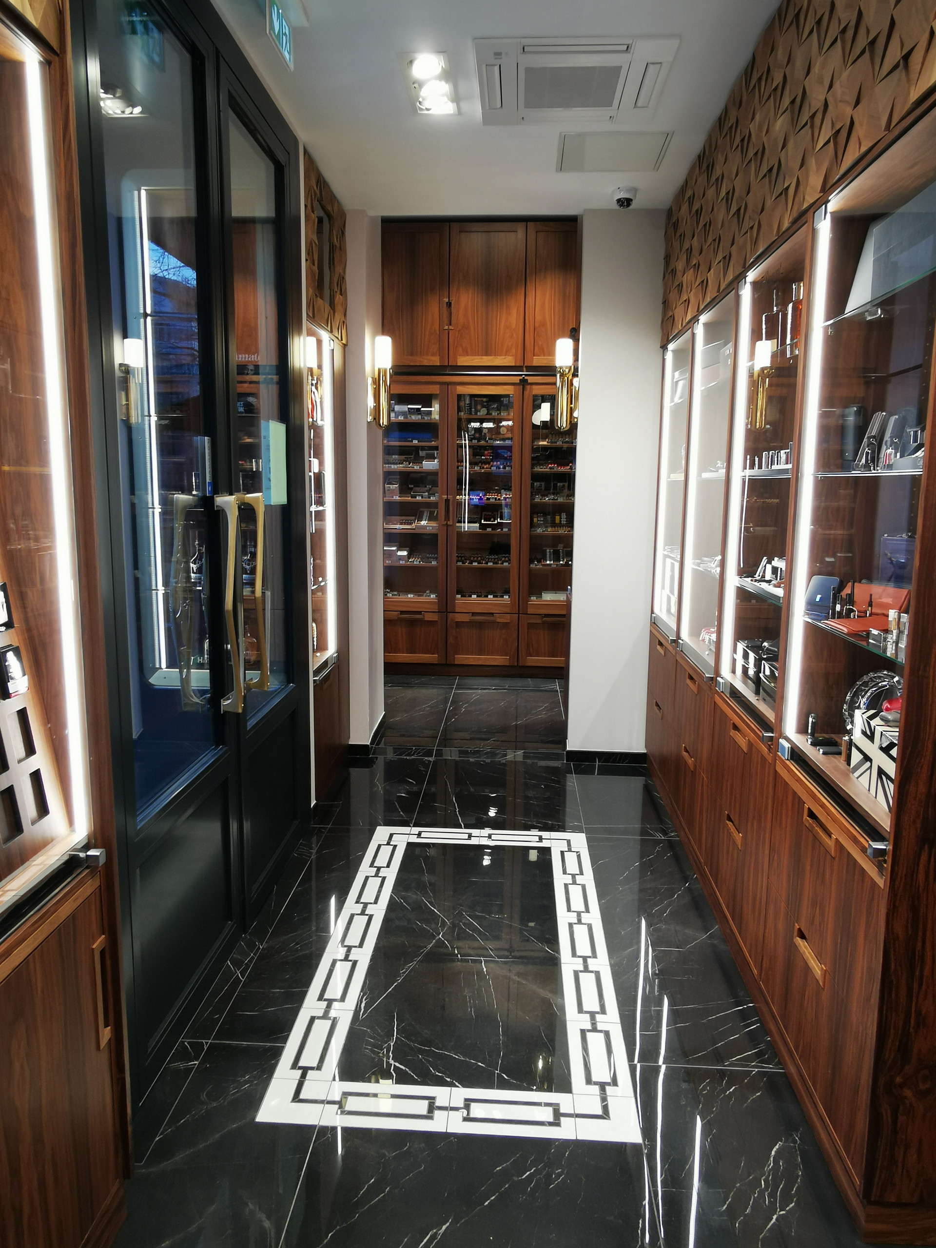 Cave à cigare Tabac du Dôme Montparnasse