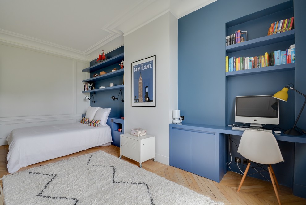 Design ideas for a transitional bedroom in Paris.
