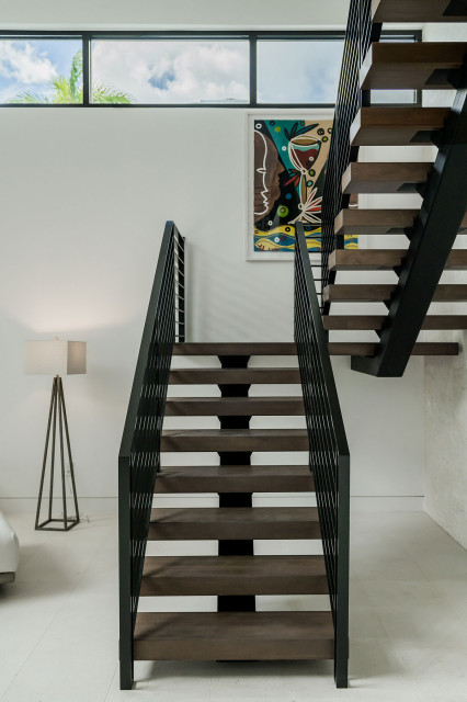 Modern Two-Story modern-treppen