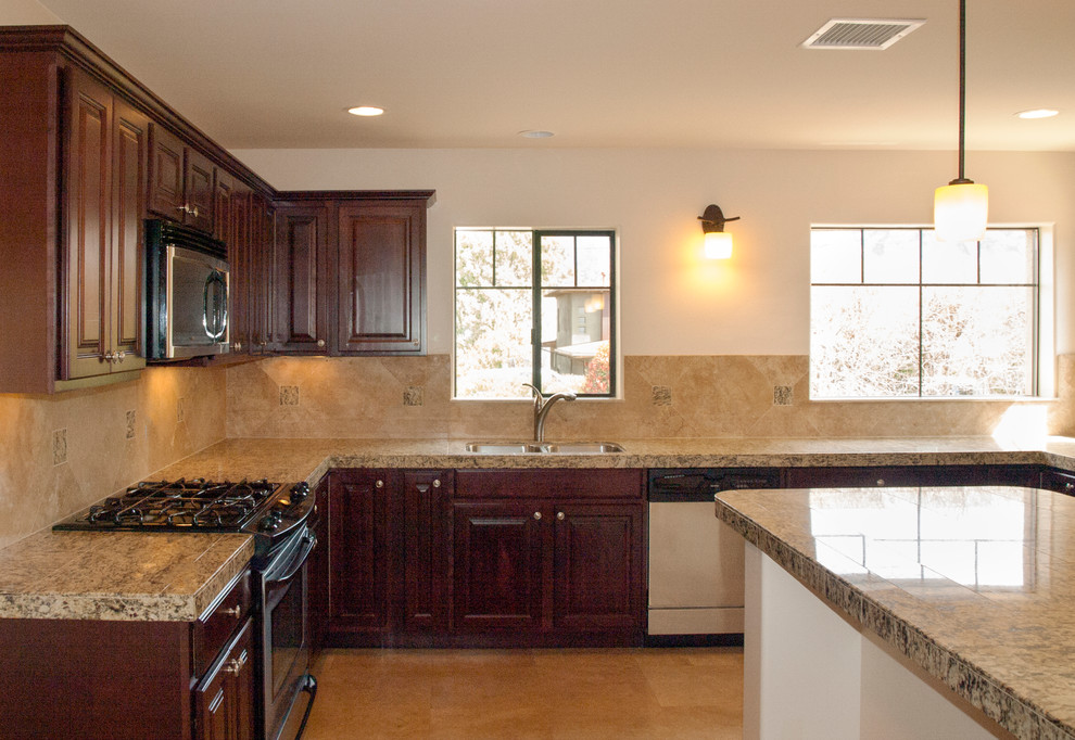Example of a transitional kitchen design in Phoenix