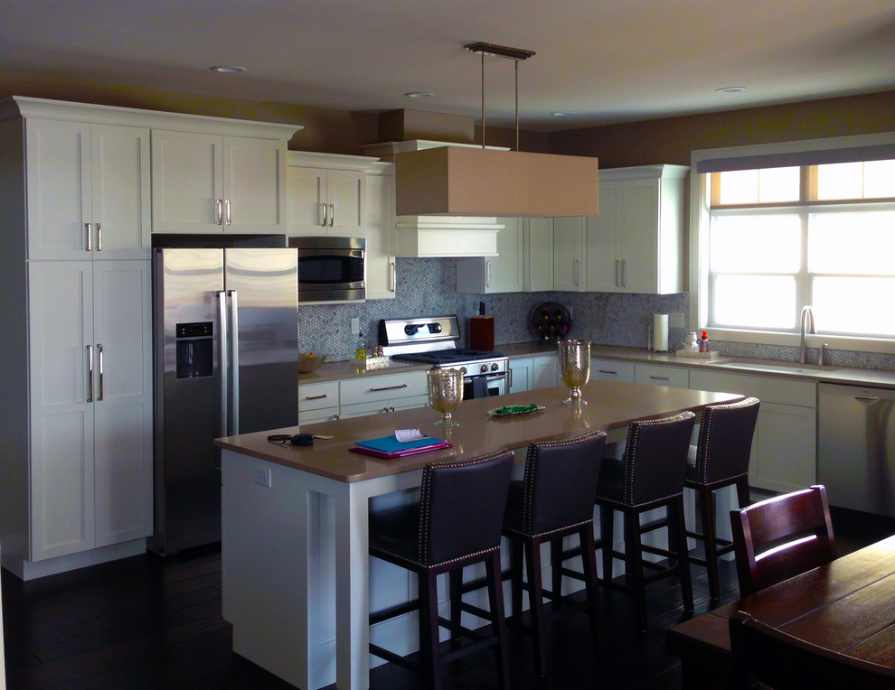 Example of a transitional kitchen design in Cedar Rapids