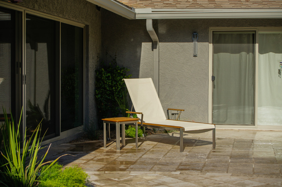 Patio - southwestern patio idea in Phoenix
