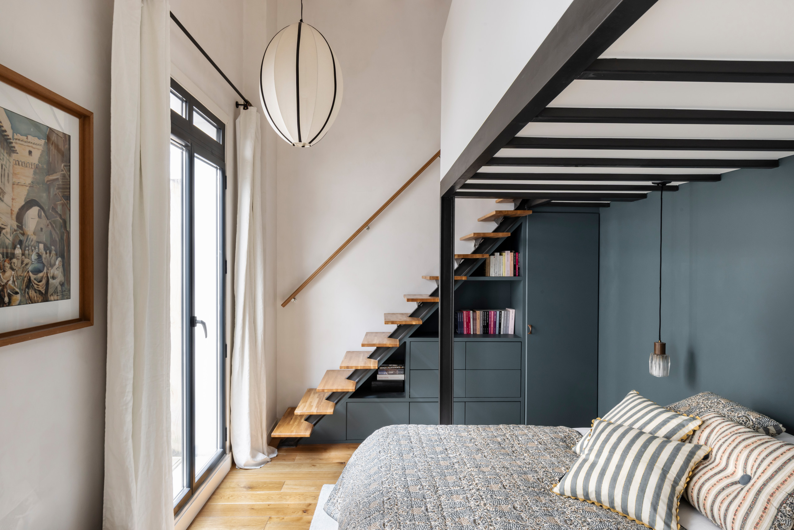 Réinvention d’un loft familial atypique de 130 m² à Paris 10e