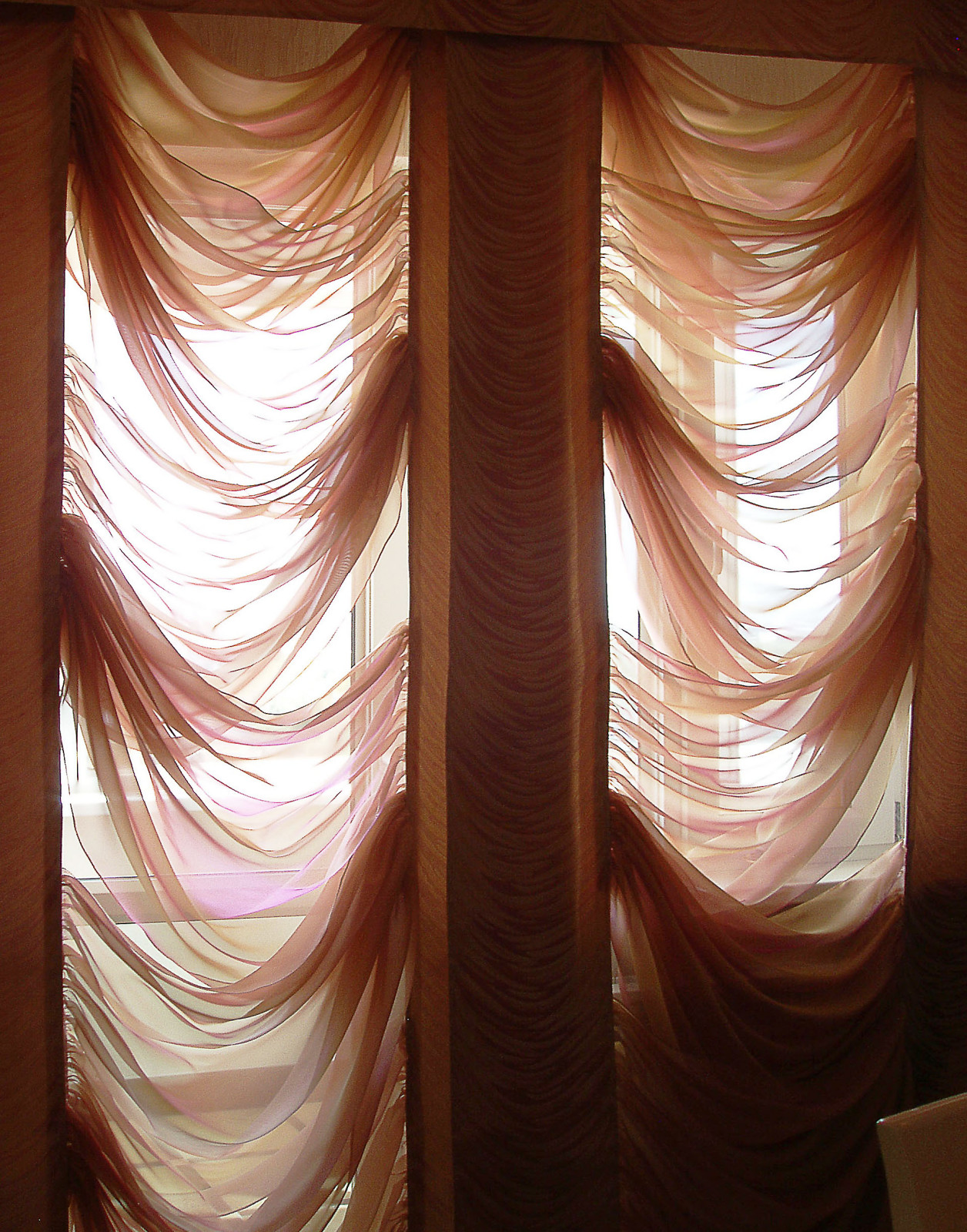 Ar-deco, marsala & terracota