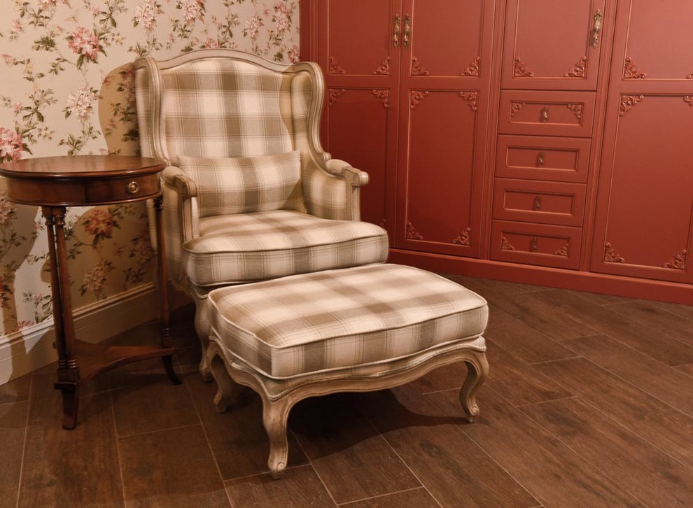 «Шкатулка из Оникса» декорирование квартиры: текстиль, обои, краски