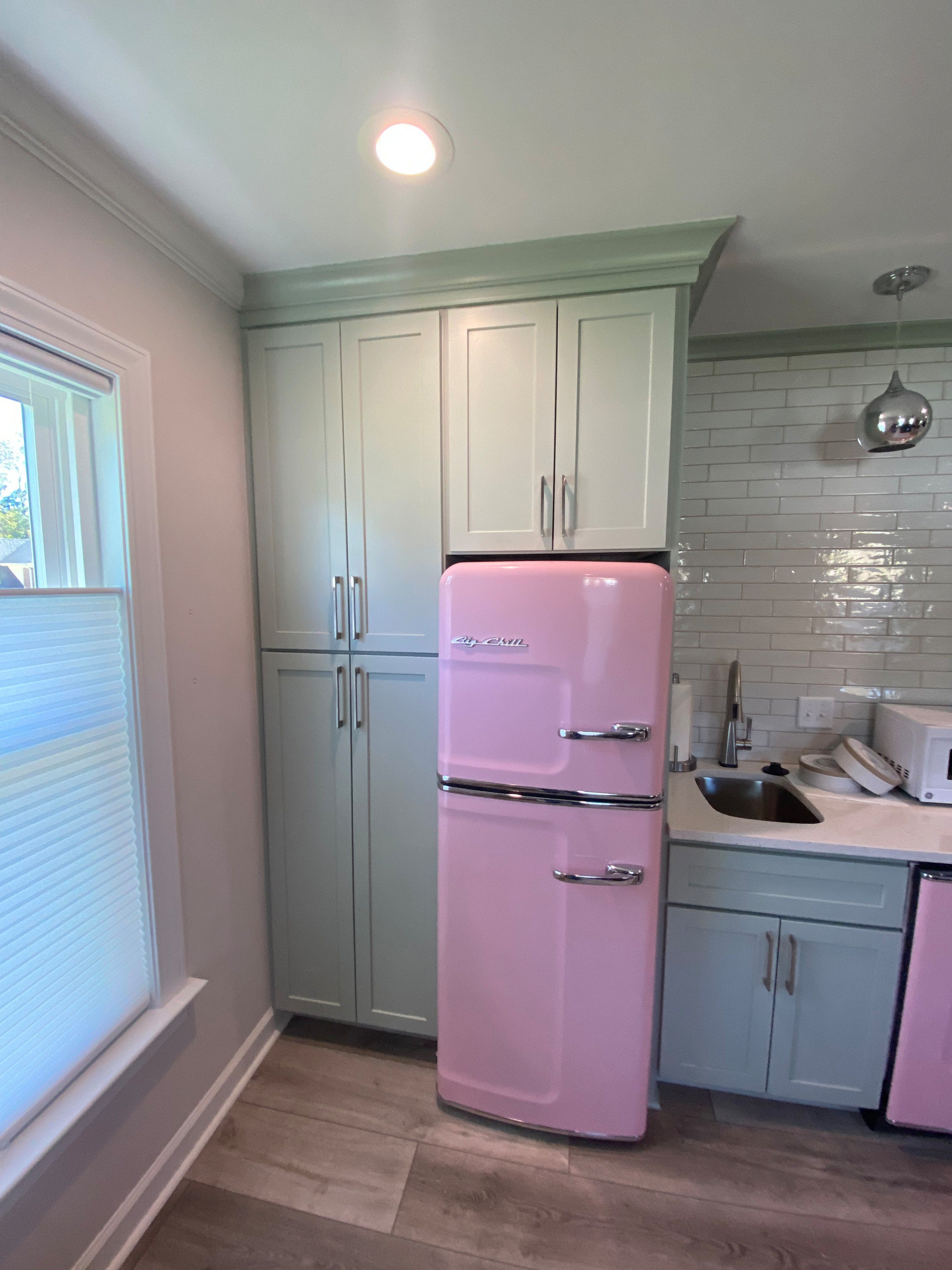 Retro Kitchenette and Craft Space