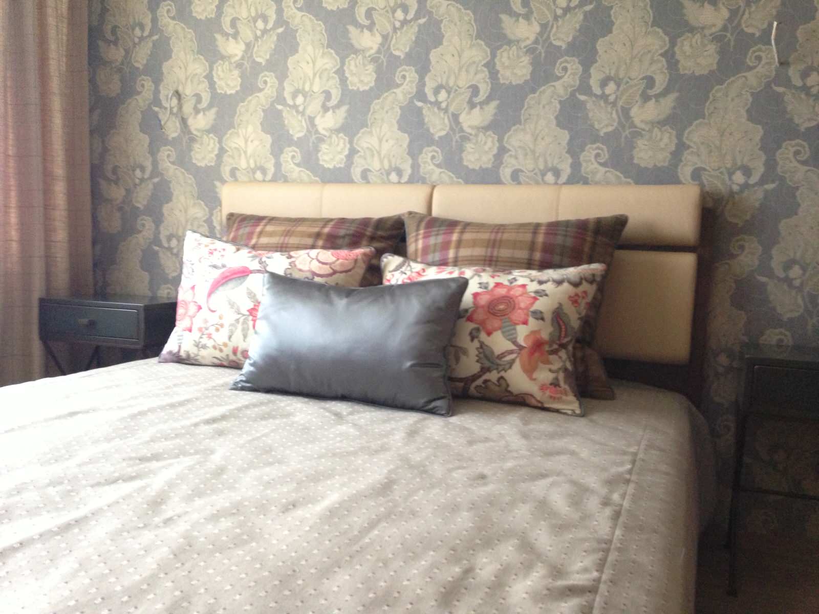 Текстильный декор квартиры на Декабристов