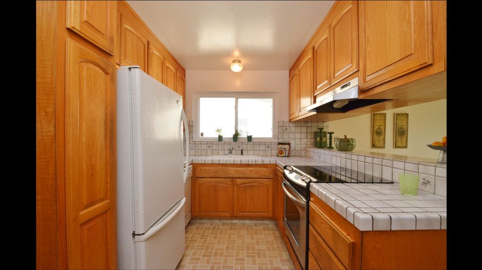 How to open up small U-Shaped Kitchen