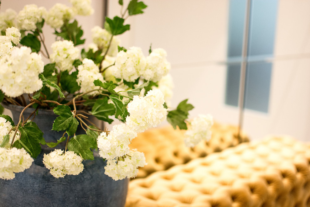 Geräumiges Foyer in Sonstige