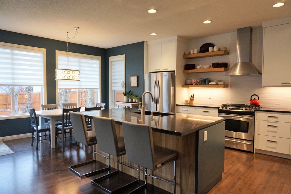 Inspiration for a transitional kitchen remodel in Calgary