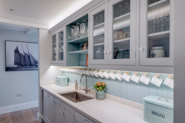 Coastal Family Residence maritimt-koekken