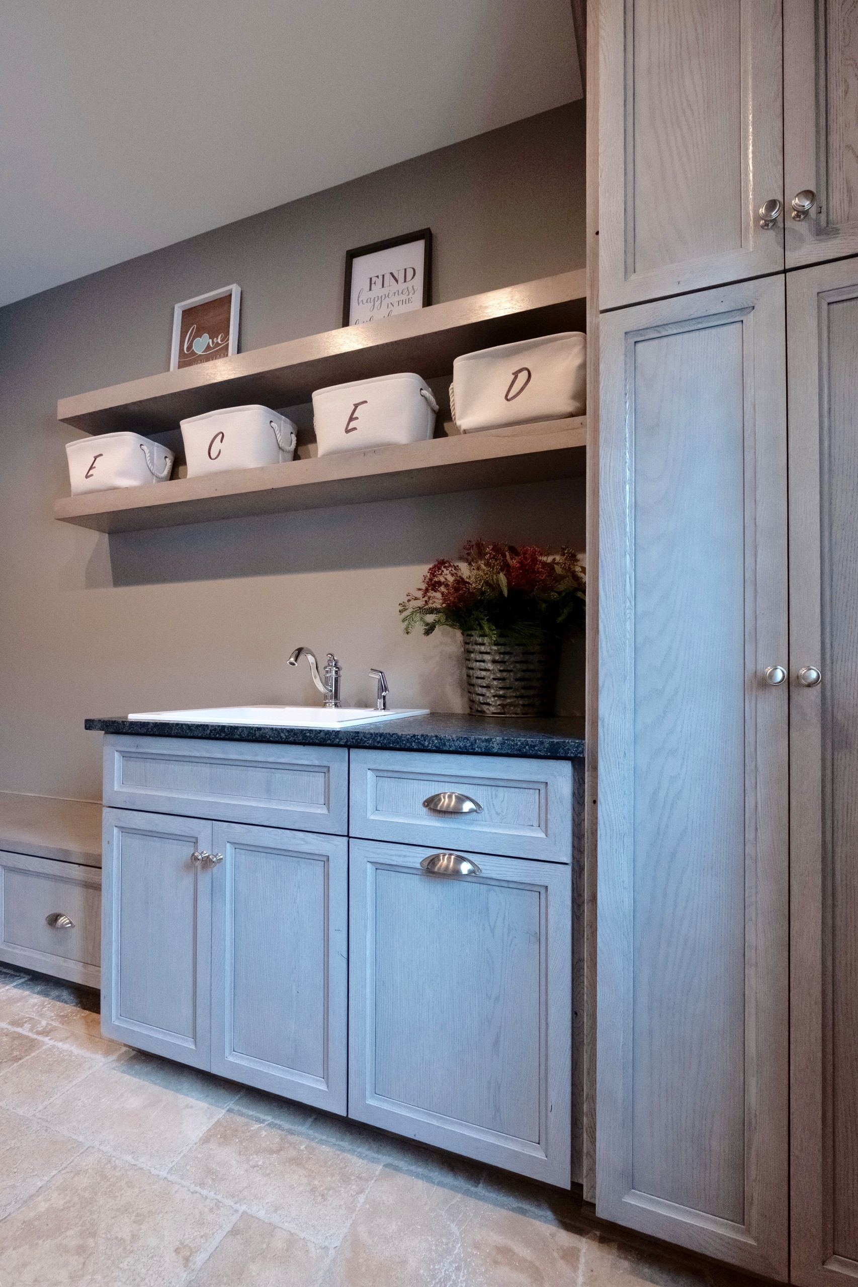 Farmhouse Kitchen, Home Bar and Mudroom